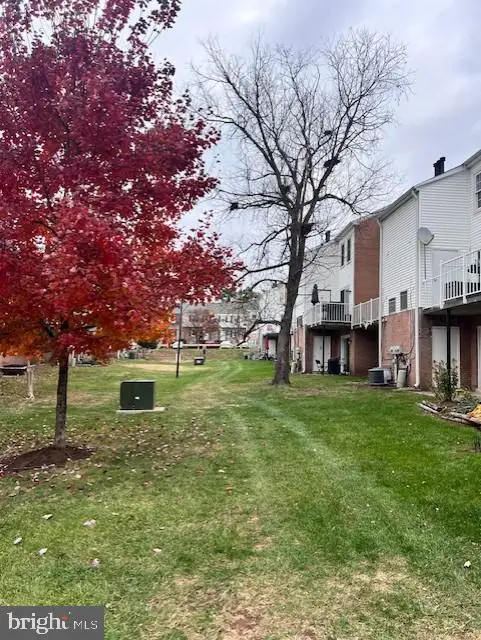 14472 Rustling Leaves Ln #26b, Centreville, VA 20121 - Image #2