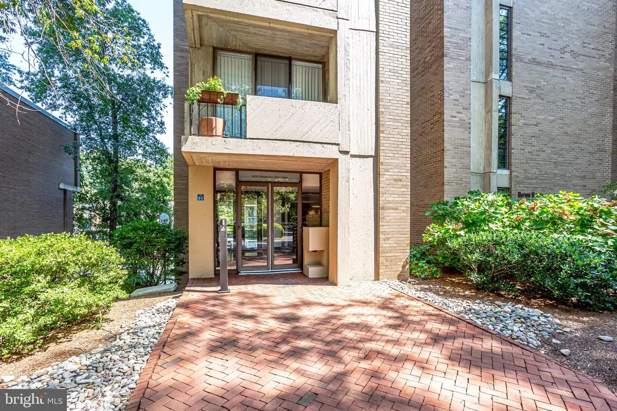 11400 Washington Plz W #103, Reston, VA 20190 - Image #1