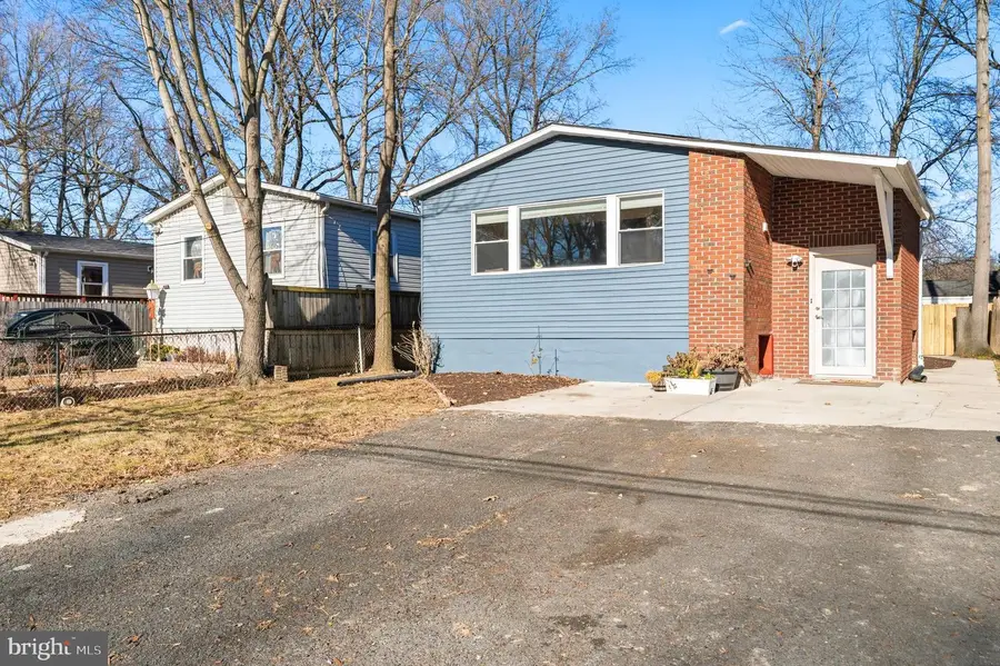 2914 Douglas St, Alexandria, VA 22306 - #2