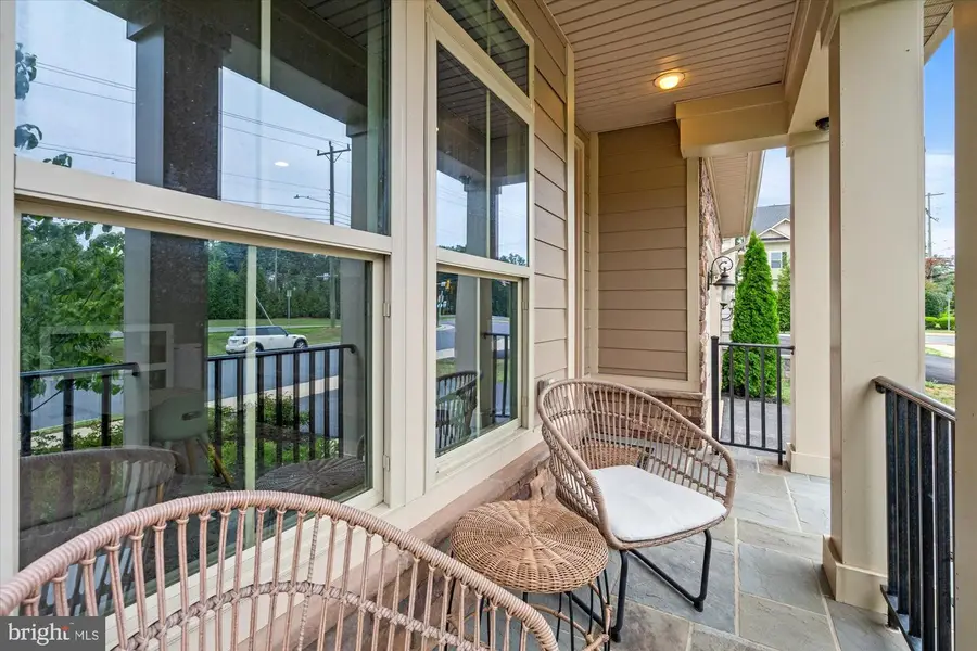 9091 Bear Branch Pl, Fairfax, VA 22031 - Image #3