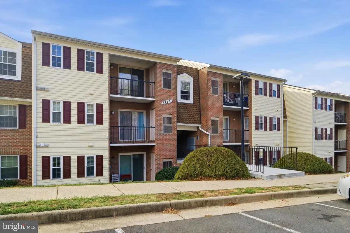 14901 Rydell Rd #303, Centreville, VA 20121 - Image #1