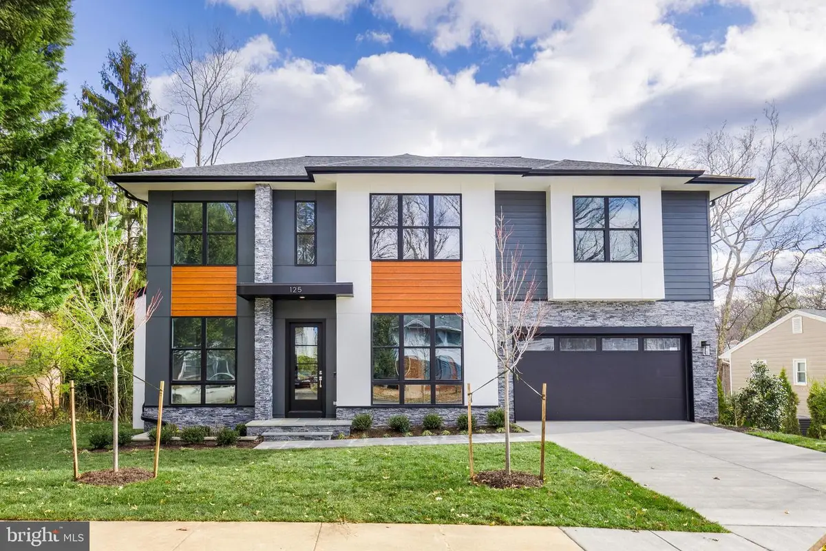 125 Casmar St Se, Vienna, VA 22180 - Image #1