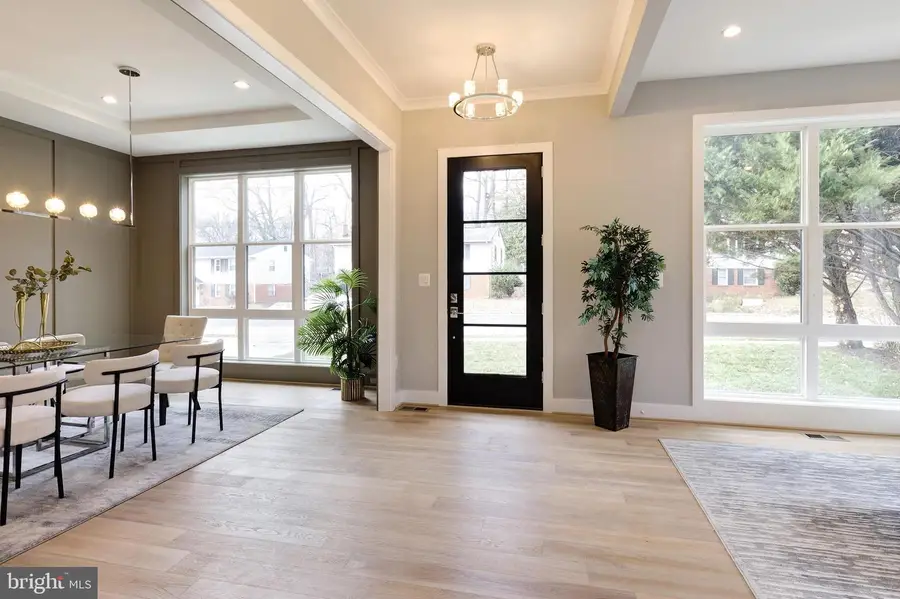 125 Casmar St Se, Vienna, VA 22180 - Image #3