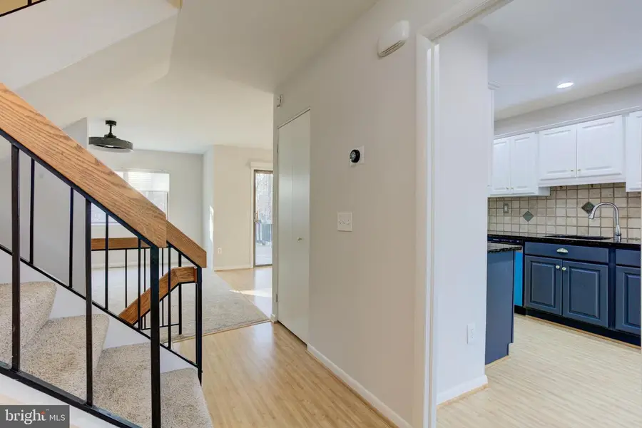 11908 Barrel Cooper Ct, Reston, VA 20191 - Image #3