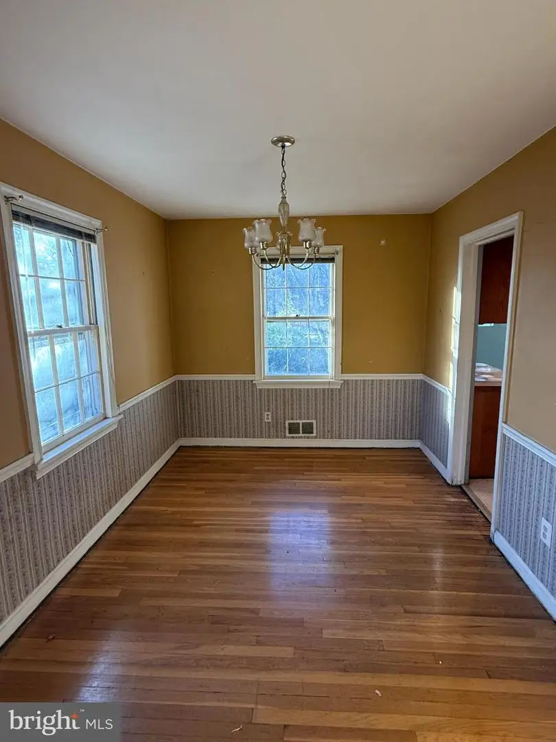 3010 Rogers Dr, Falls Church, VA 22042 - Image #3