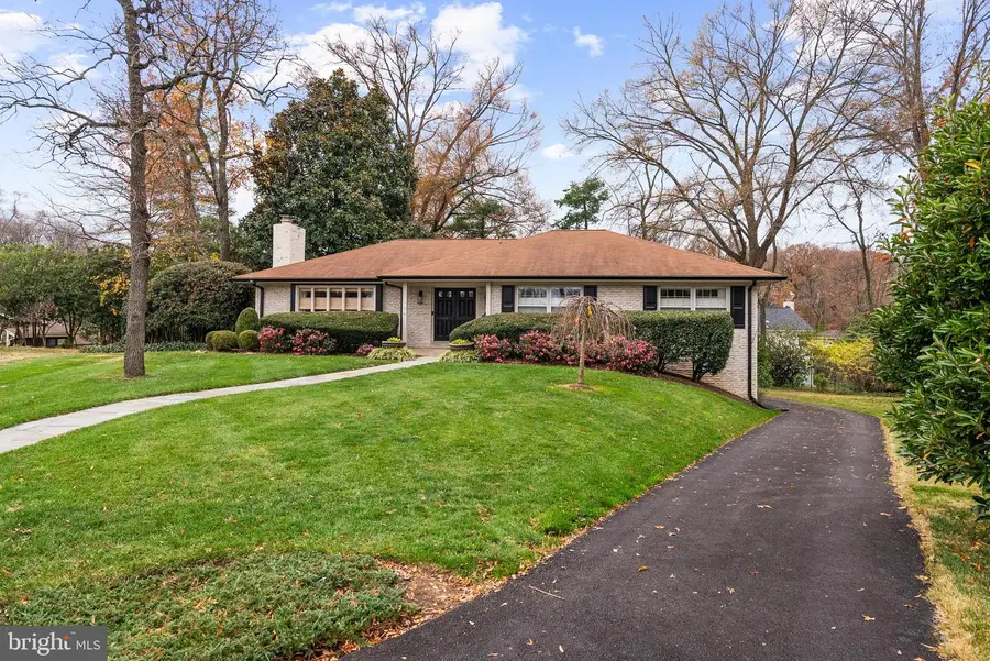 1101 Gatewood Dr, Alexandria, VA 22307 - Image #3