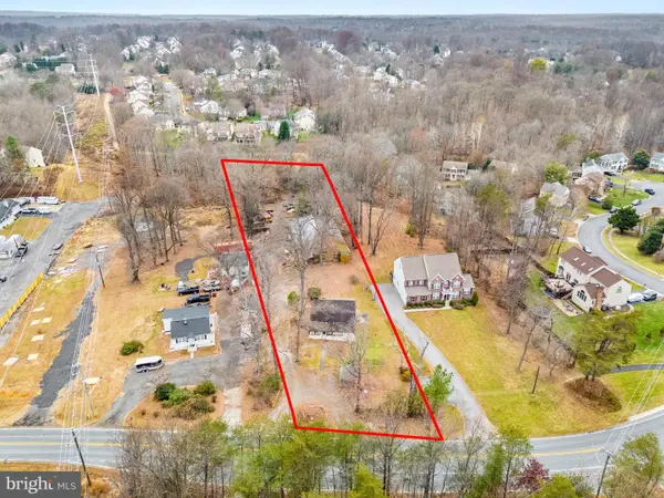 8906 Hooes Rd, LORTON, VA 22079