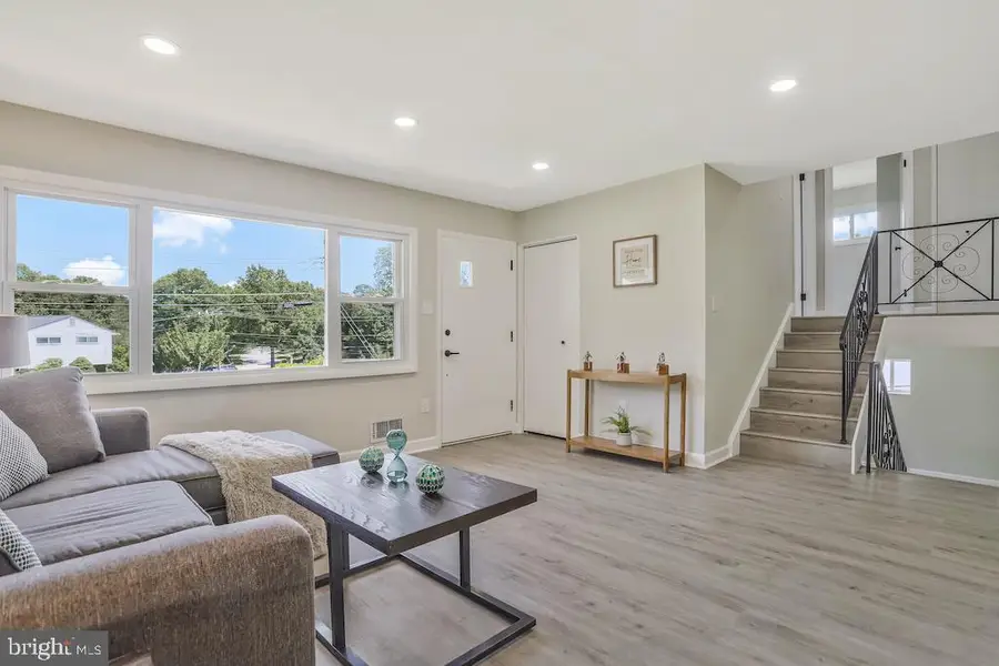 6420 Willowood Ln, Alexandria, VA 22310 - Image #3