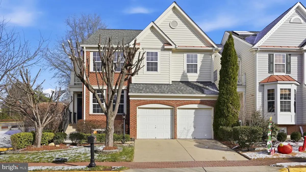 8921 Mayhew Ct, Lorton, VA 22079 - Image #1