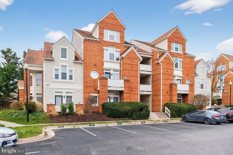 6944 Ellingham Cir #a, Alexandria, VA 22315 - Image #2