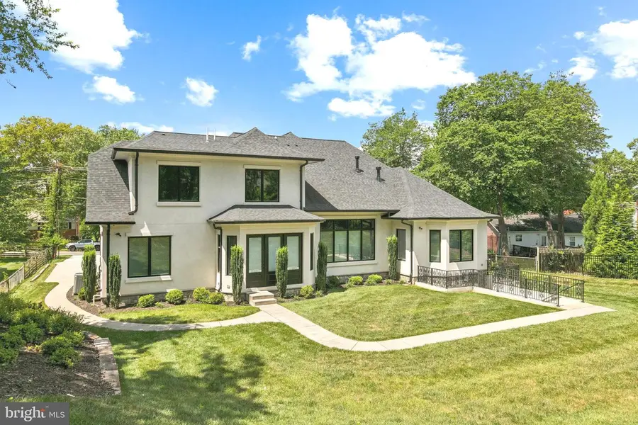 305 Old Courthouse Rd Ne, Vienna, VA 22180 - Image #2