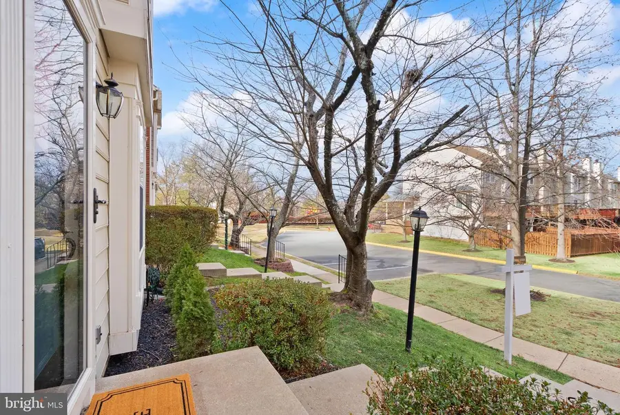 6020 Kestner Cir, Alexandria, VA 22315 - Image #3