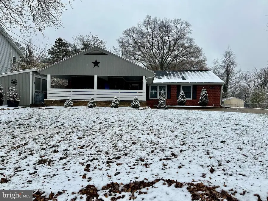 6305 Hillview Ave, Alexandria, VA 22310 - Image #2