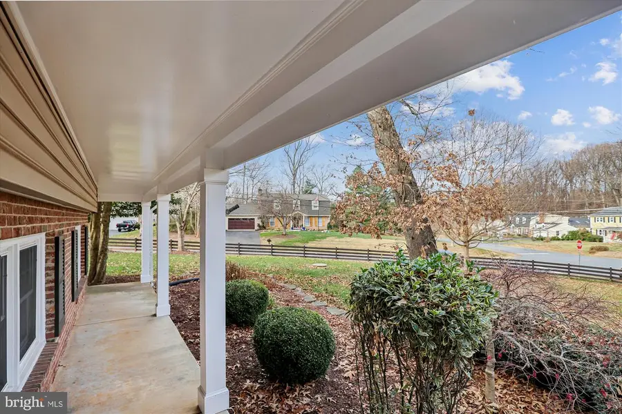 3414 Valewood Dr, Oakton, VA 22124 - Image #2