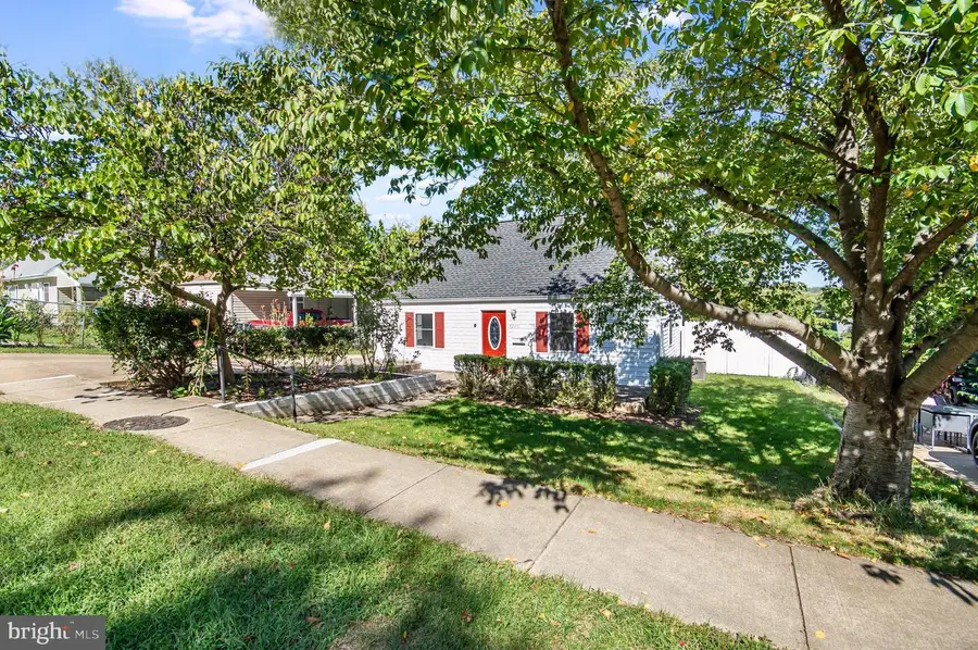 3206 Burgundy Rd, Alexandria, VA 22303 - Image #3