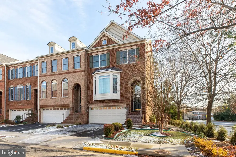 5410 Pachysandra Ln, Centreville, VA 20120 - Image #3