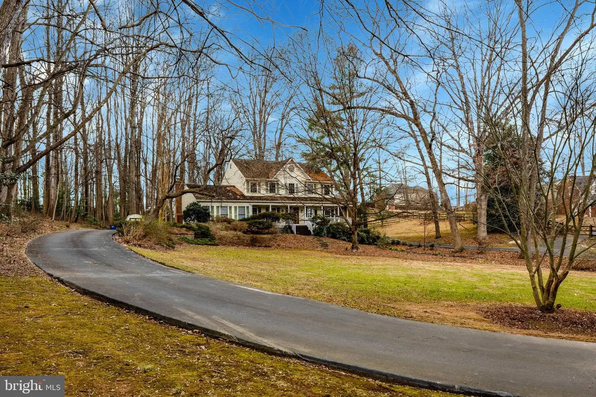 11273-a Waples Mill Rd, Oakton, VA 22124 - Image #1