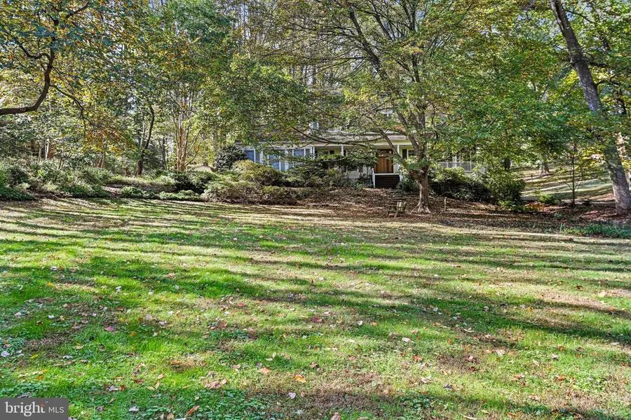 11273-a Waples Mill Rd, Oakton, VA 22124 - Image #3