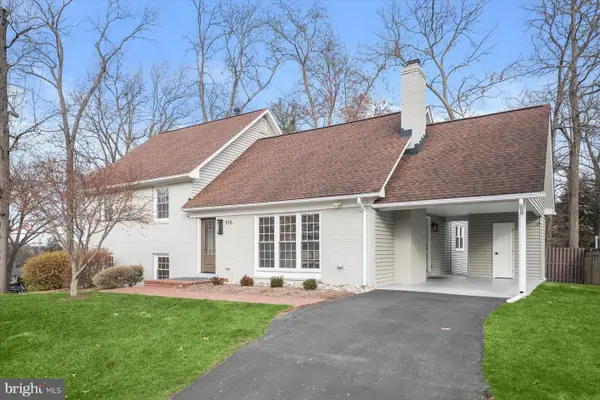 515 Woodland Ct Nw, VIENNA, VA 22180