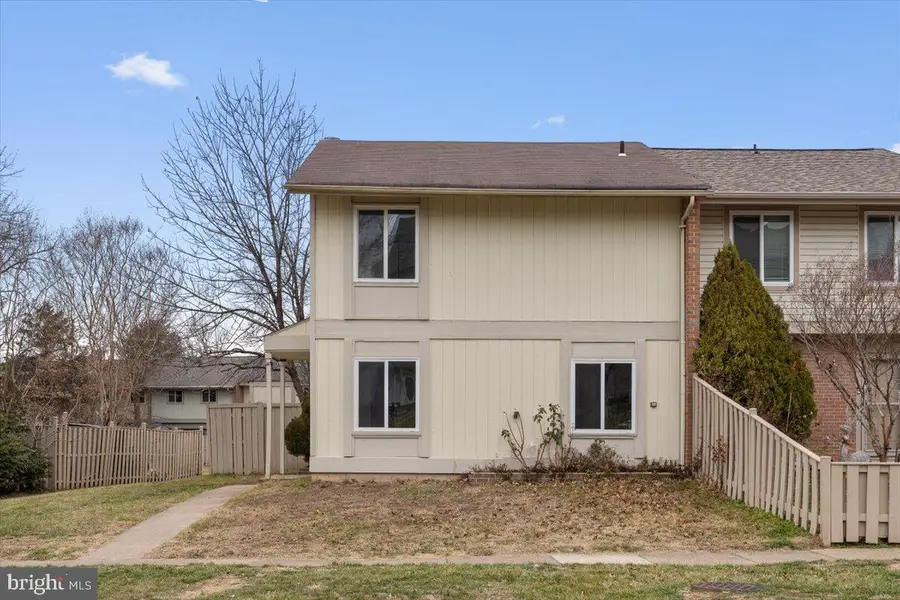 1139 Autumnhaze Ct, Herndon, VA 20170 - Image #2