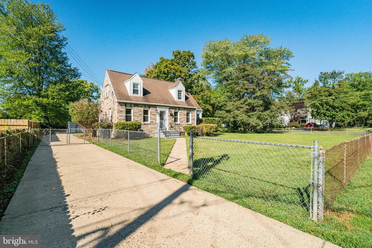 8230 Gregory Dr, Alexandria, VA 22309 - Image #1