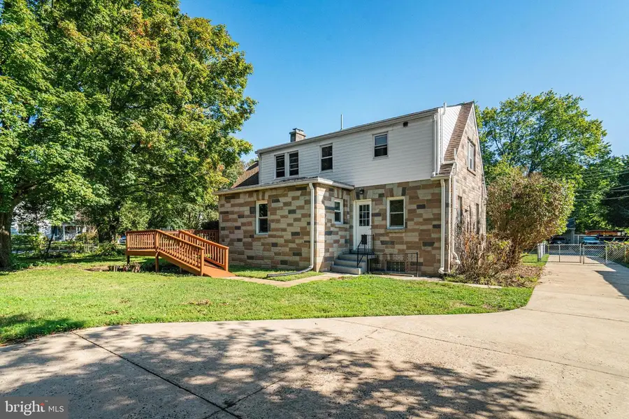 8230 Gregory Dr, Alexandria, VA 22309 - Image #3