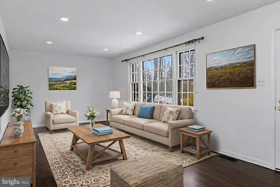 2919 Rosemary Ln, Falls Church, VA 22042 - Image #3