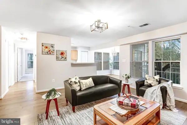 7532-f Coxton Ct #126, ALEXANDRIA, VA 22306