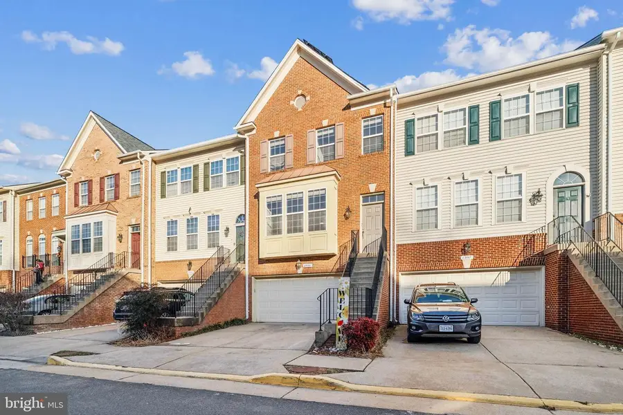 8555 Wyngate Manor Ct, Alexandria, VA 22309 - Image #2