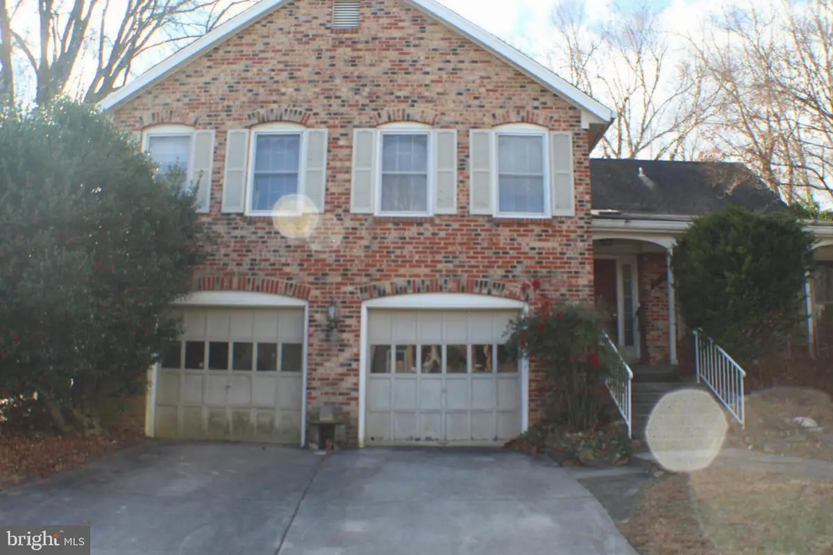 9217 Dorothy Ln, Springfield, VA 22153 - Image #1