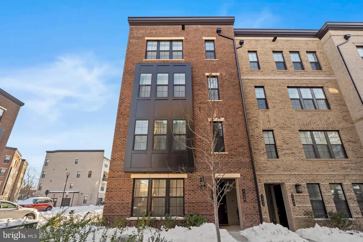 7470 Backett Wood Ter #301, McLean, VA 22102 - Image #1