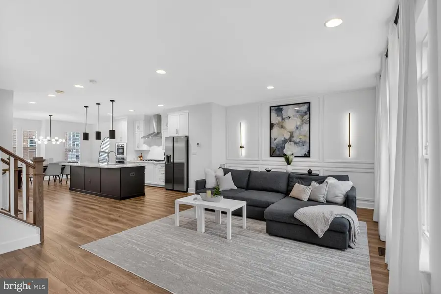 5241 Ridgeview Retreat Dr, Chantilly, VA 20151 - Image #3