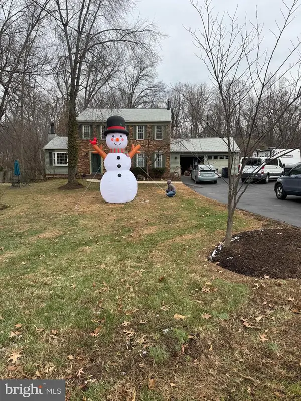 12402 Melmark Ct, RESTON, VA 20191