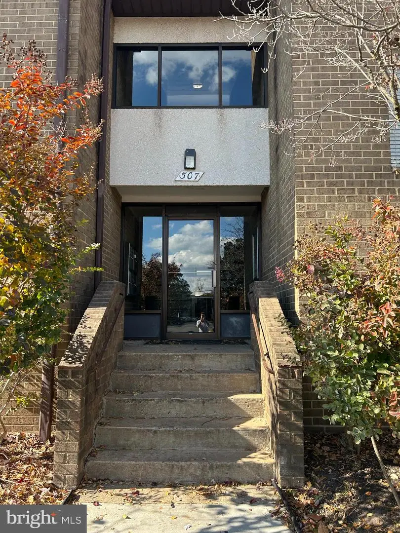 507 Florida Ave #103, Herndon, VA 20170 - Image #3