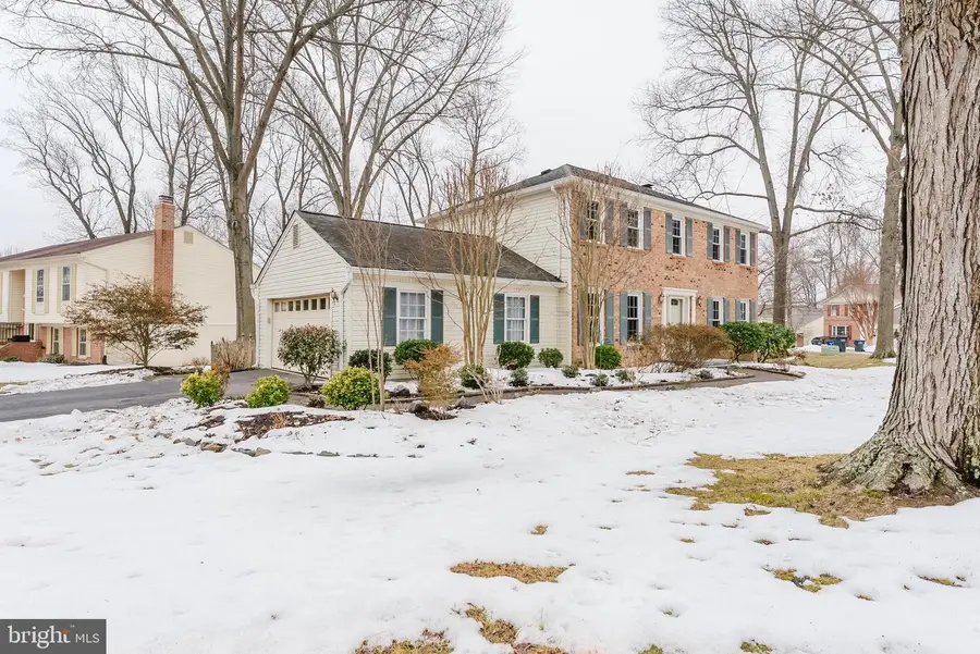 7200 Duck Ct, Springfield, VA 22152 - #2