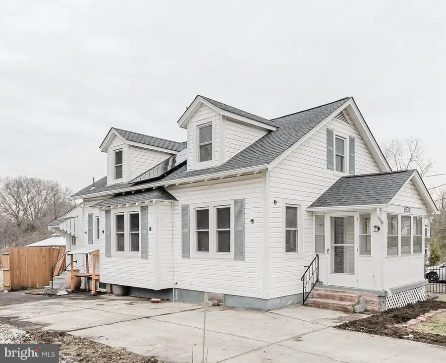 8538 Woodlawn Ct, Alexandria, VA 22309 - #2