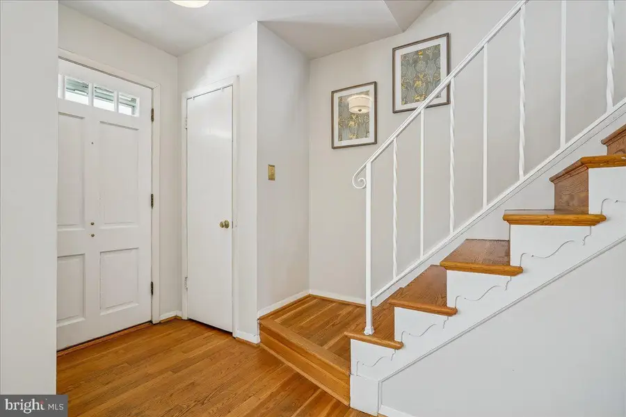 2412 Cavendish Dr, Alexandria, VA 22308 - #3