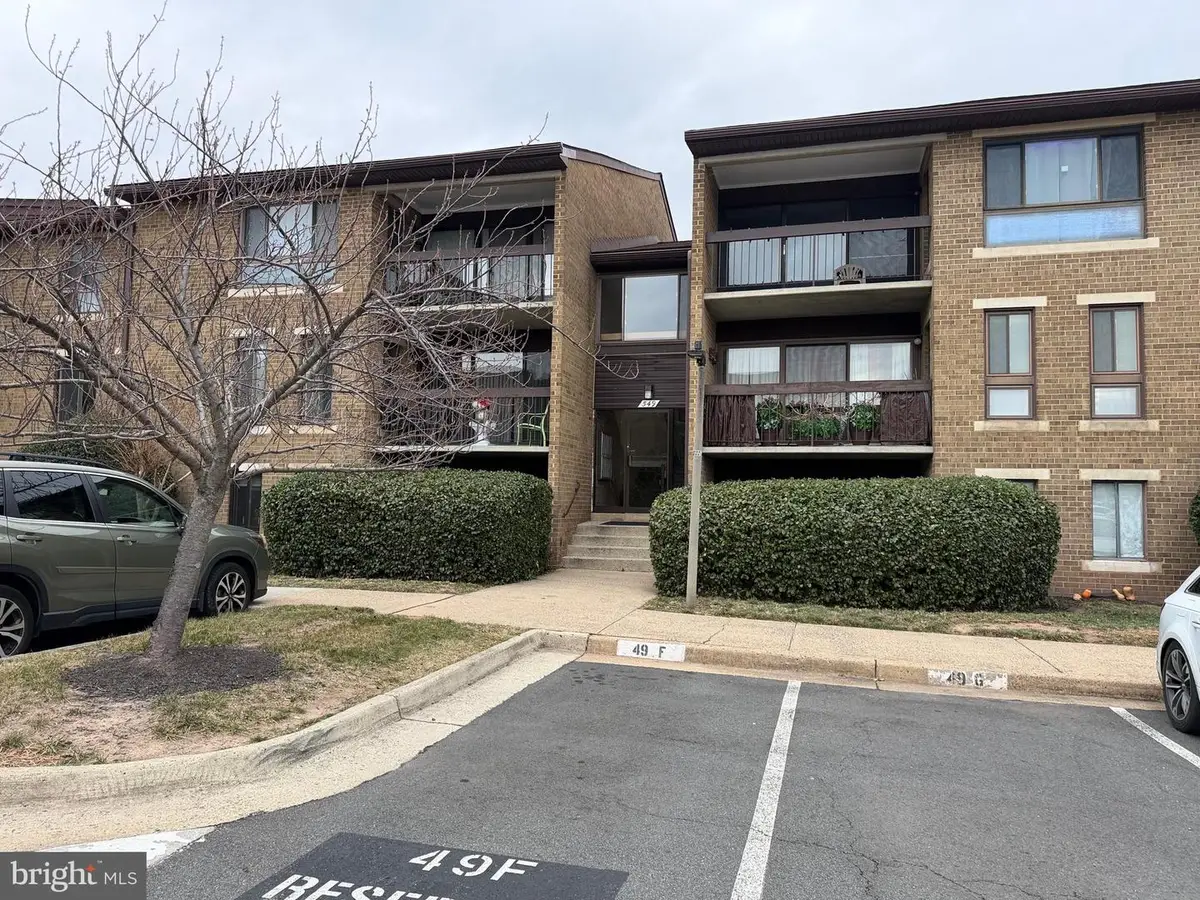 549 Florida Ave #201, Herndon, VA 20170 - Image #1