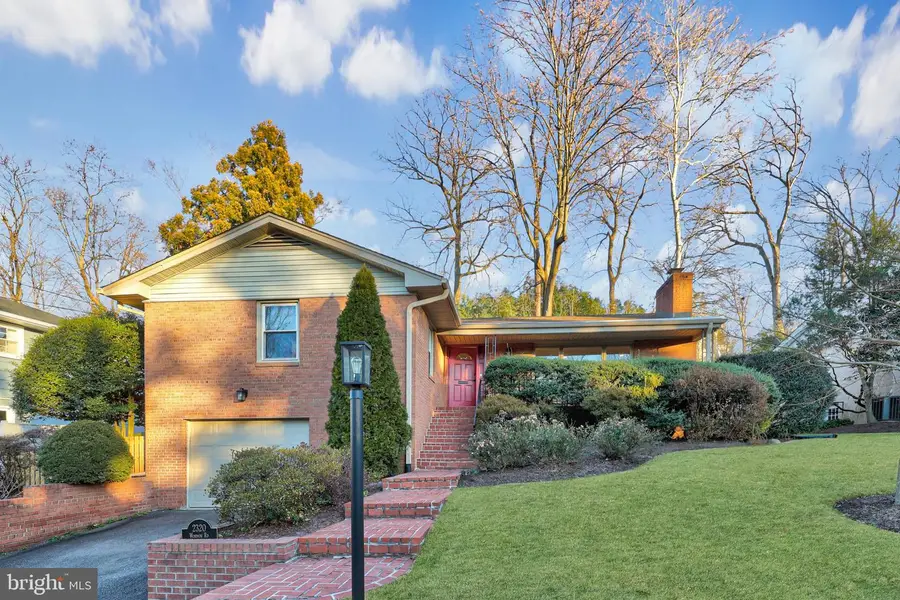 2320 Windsor Rd, Alexandria, VA 22307 - Image #2