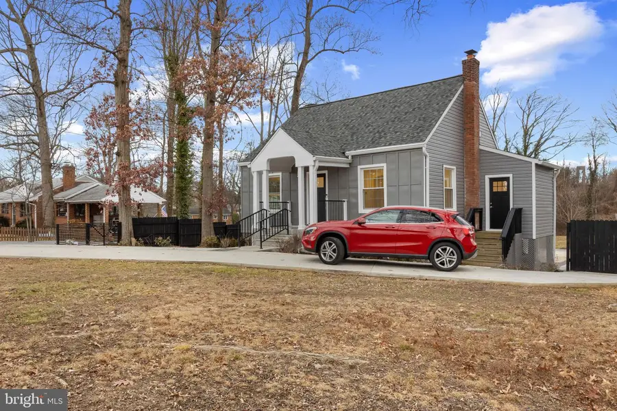 3284 Annandale Rd, Falls Church, VA 22042 - Image #2