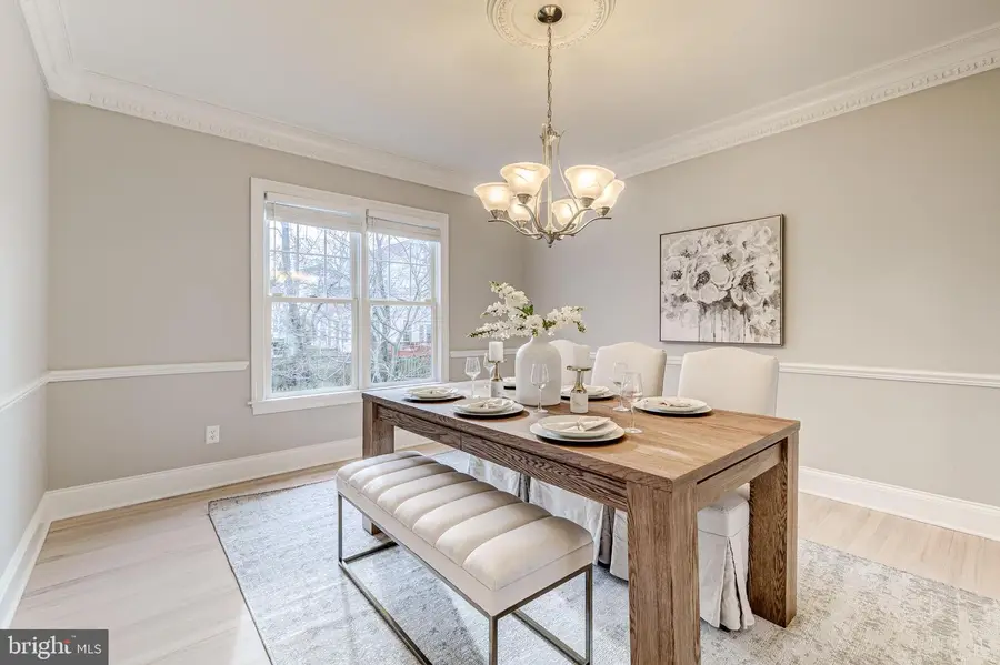 6413 Gayfields Rd, Alexandria, VA 22315 - Image #3