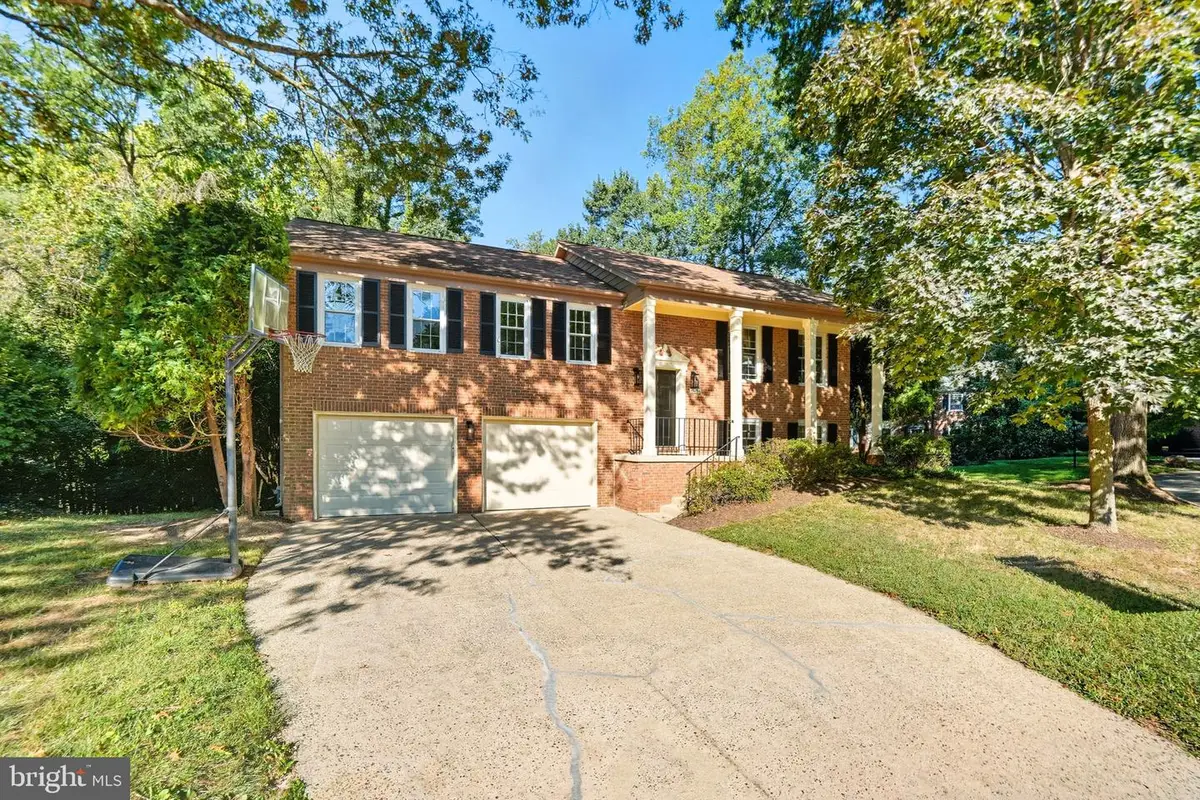 10196 Red Spruce Rd, Fairfax, VA 22032 - Image #1