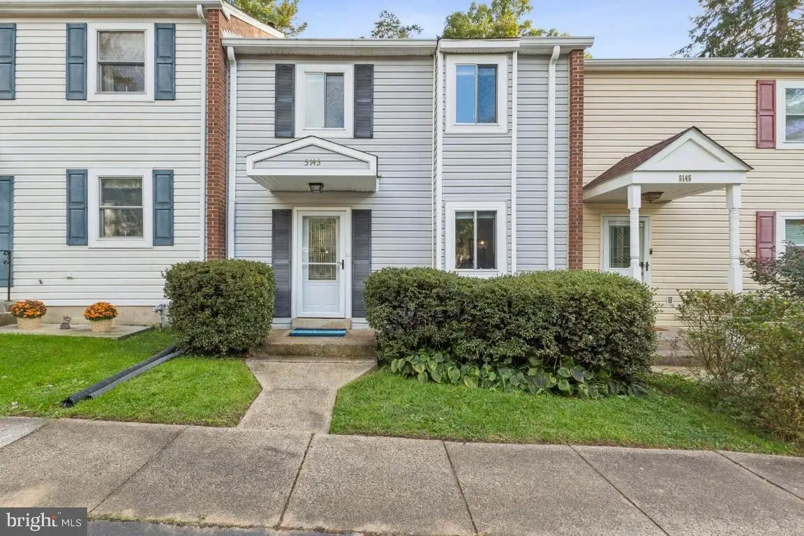 5143 Arrit Ct, Burke, VA 22015 - Image #1