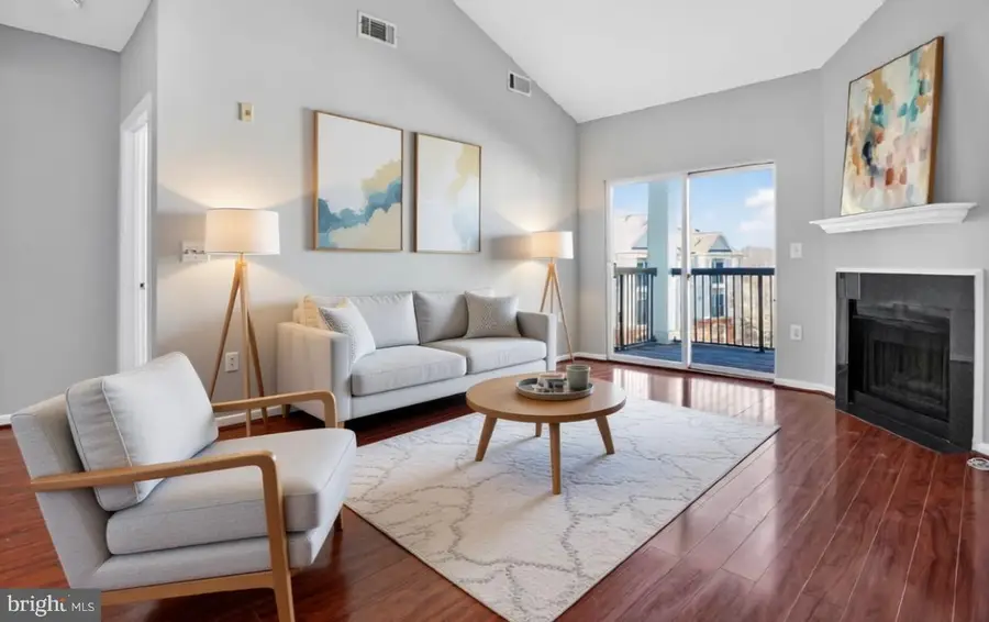 11329 Aristotle Dr #5-408, Fairfax, VA 22030 - Image #2