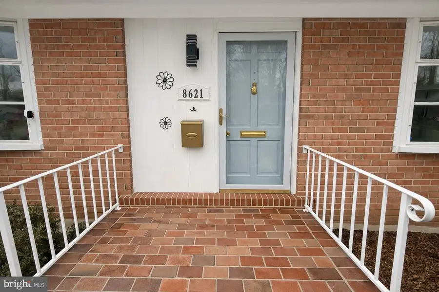 8621 Kenilworth Dr, Springfield, VA 22151 - Image #3