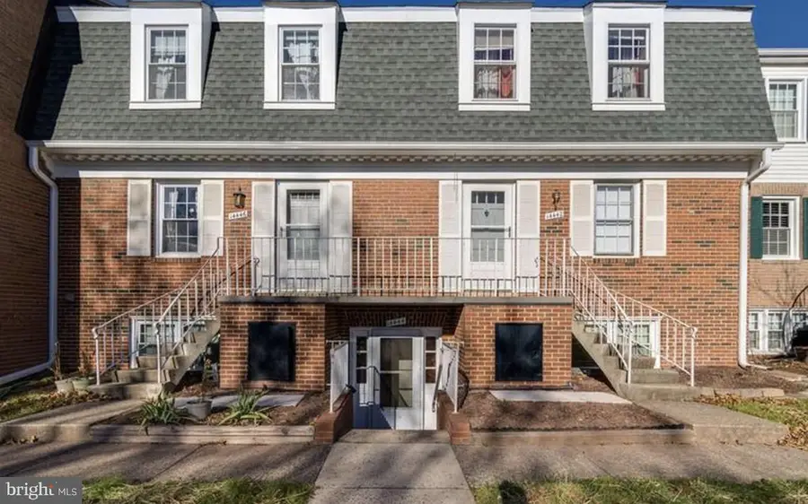 14444 Cool Oak Ln, Centreville, VA 20121 - Image #2