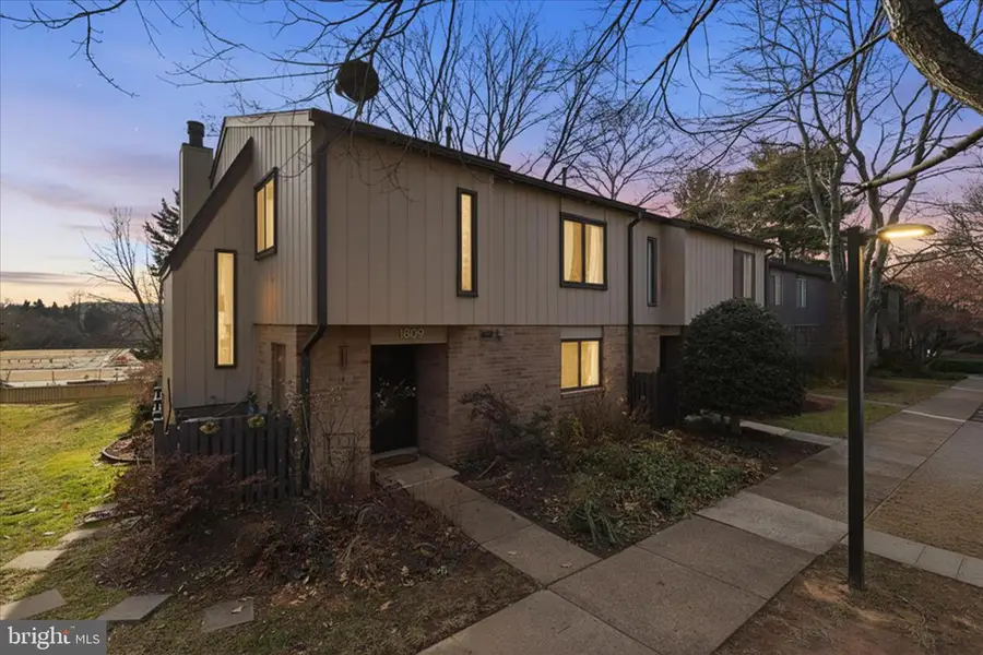 1809 Ivy Oak Sq #61, Reston, VA 20190 - #2