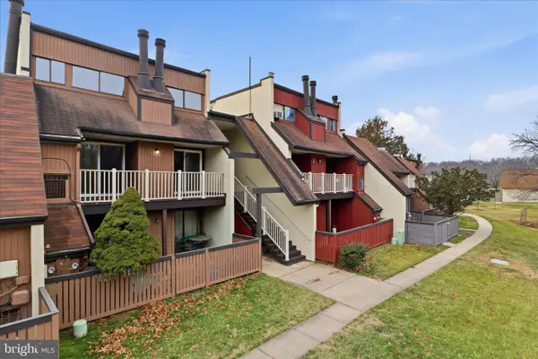 8048 Pantano Pl #8, ALEXANDRIA, VA 22309