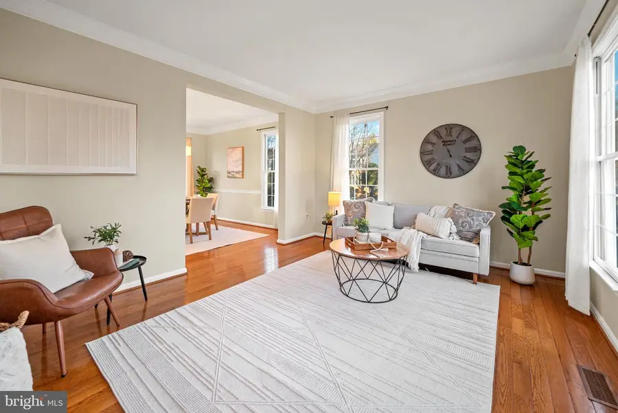 13100 Rockpointe Ct, Clifton, VA 20124 - Image #2