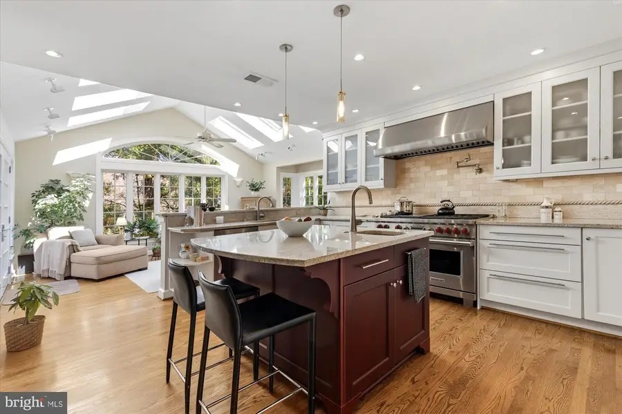 6156 Tompkins Dr, McLean, VA 22101 - #3